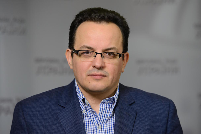 Голодающий лидер Самопомочи собирается ночевать у Администрации Порошенко