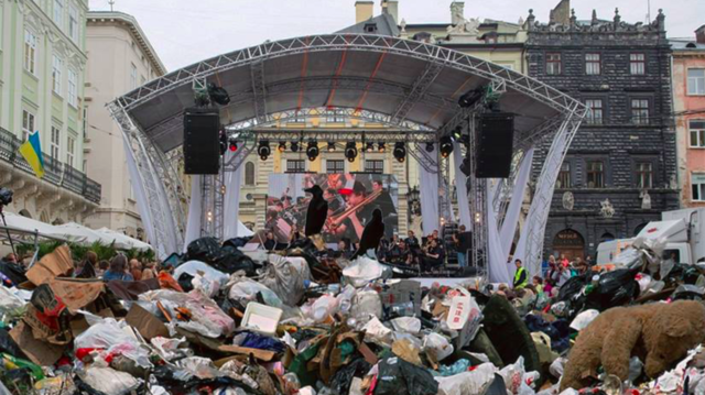 Джаз-фест во Львове оказался под угрозой из-за мусора и радикалов