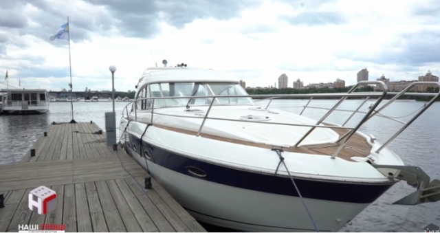 Стали известны владельцы самых роскошных яхт, которые ходят по Днепру