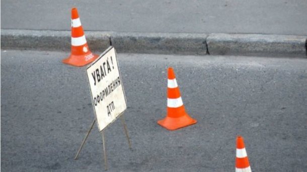 В Киеве ищут свидетелей смертельного ДТП: на переходе сбили 18-летнего парня