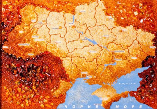 Наближені до Ляшка фірми отримали гігантські наділи землі для видобутку бурштину