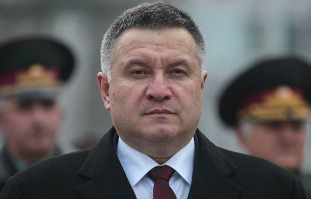 Аваков мог отдавать незаконные приказы лично – Деканоидзе