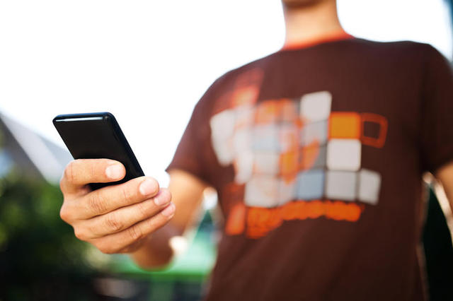 Смс-война набирает обороты: "Киевстар" назвал lifecell "Чичиковым" и начал блокировать их сообщения