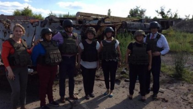 Члены Европарламента побывали в прифронтовой зоне