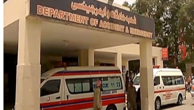 Из-за непотушенных сигарет: более 120 человек погибли в пожаре в Пакистане