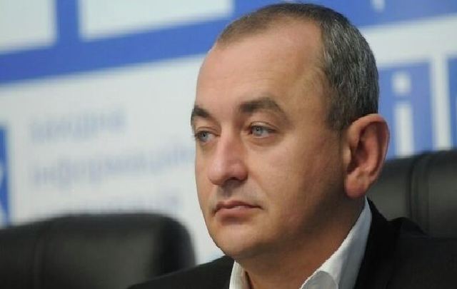 Нет времени объяснять – Матиос «открещивается» от попыток дать журналисту взятку