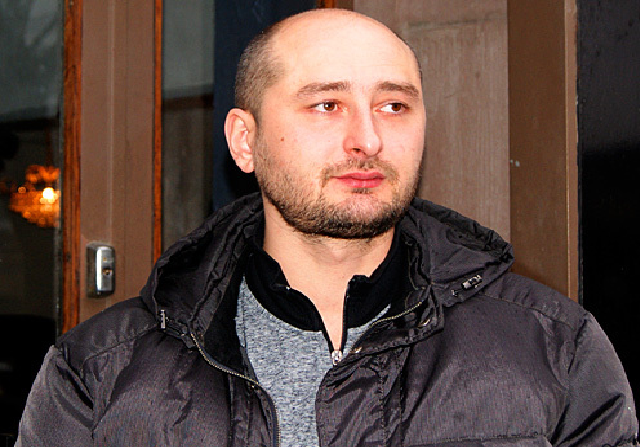 Когда-нибудь все это обязательно рухнет, - Бабченко