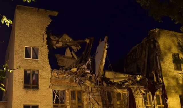 Появились фото и видео с места взрыва в Донецке