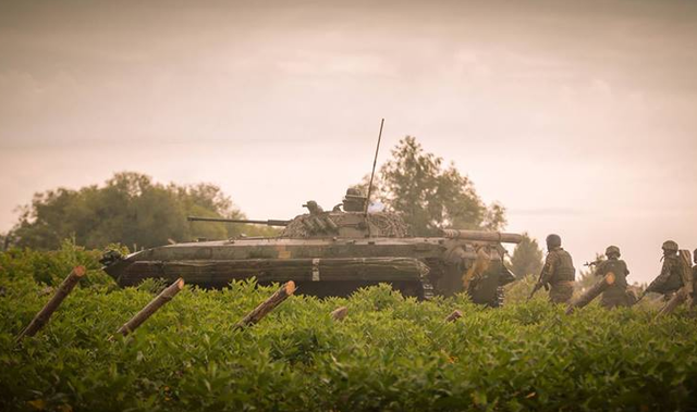 Сутки в АТО: Двое бойцов ВСУ ранены, 20 обстрелов