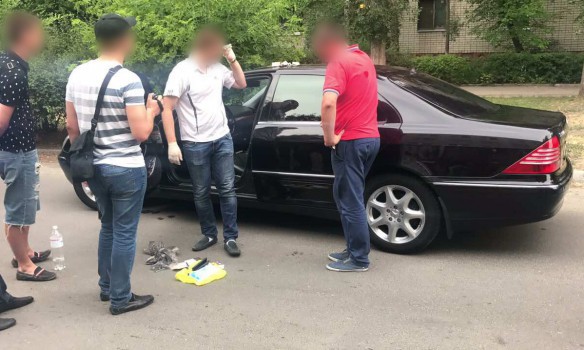 В Днепропетровской обл. СБУ задержала на взятке помощника начальника горотдела Нацполиции