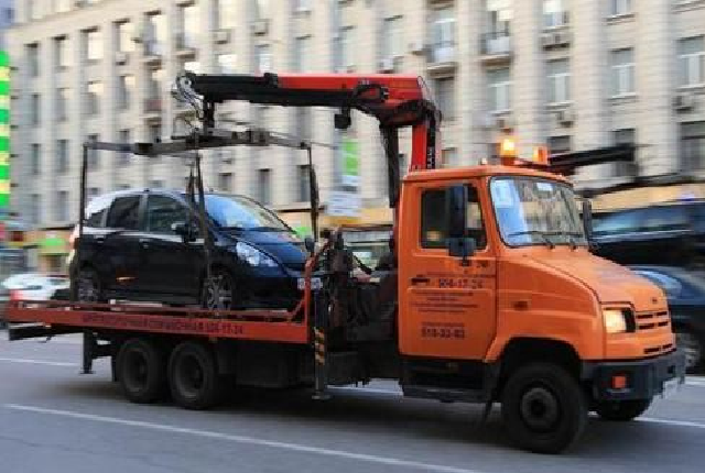 Куда исчезают автомобили со штрафплощадок в Украине