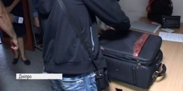 Контрабандист пытался вывезти из Днепра в Израиль скифские наконечники и греческие монеты