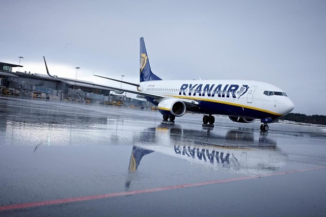 Ryanair приостановил продажу билетов в Украину