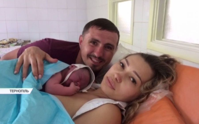 У Тернополі після пологів померла молода і здорова жінка