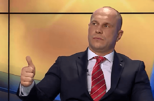 Уходя, Кива заявил, что Аваков может поворачивается к нему спиной