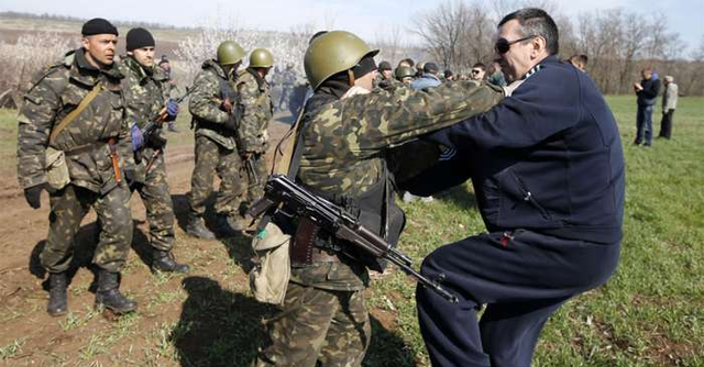 "Потерянный и несчастный": "бандеровцы" рассказали, как "гнобили" жителя Донбасса