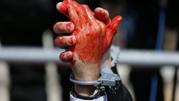 В Мариуполе посетитель кафе убил охранника из-за женщины