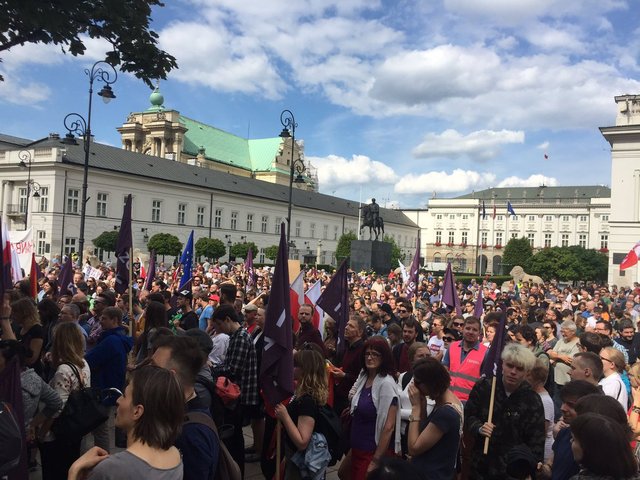 В Польше митингуют против судебной реформы: десятки задержанных