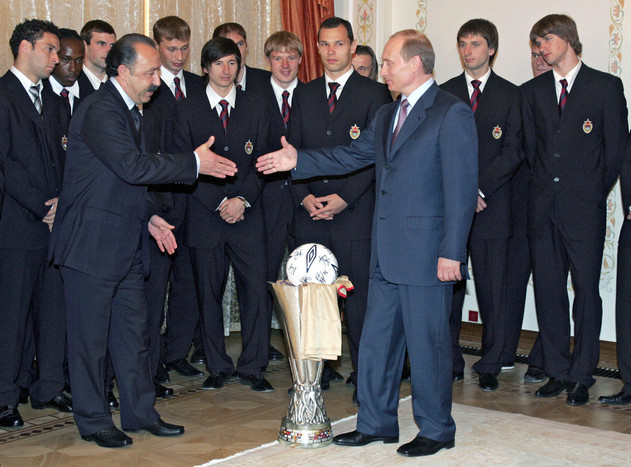 Усатый и дзюдоист: в росСМИ обстебали Путина за объединенный чемпионат с Украиной