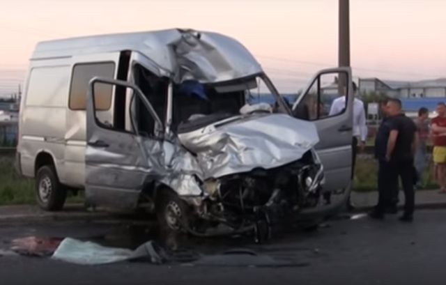 З’вилися жахливі подробиці ДТП з величезною кількістю постраждалих у Чернівцях