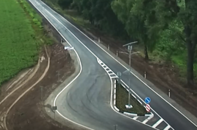 Впервые в Украине: появилось видео уникальной "ловушки" для лихачей