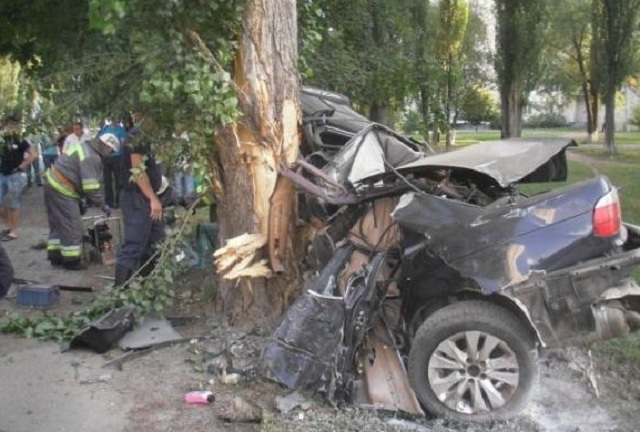 У страшній аварії під Києвом загинув син відомого чиновника