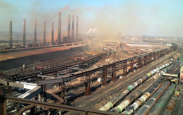 Боевики «ДНР» демонтируют оборудование Макеевского завода, — Тымчук