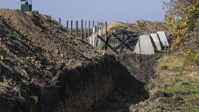 НАБУ подозревает руководителей Госпогранслужбы в хищениях при строительстве “стены Яценюка”