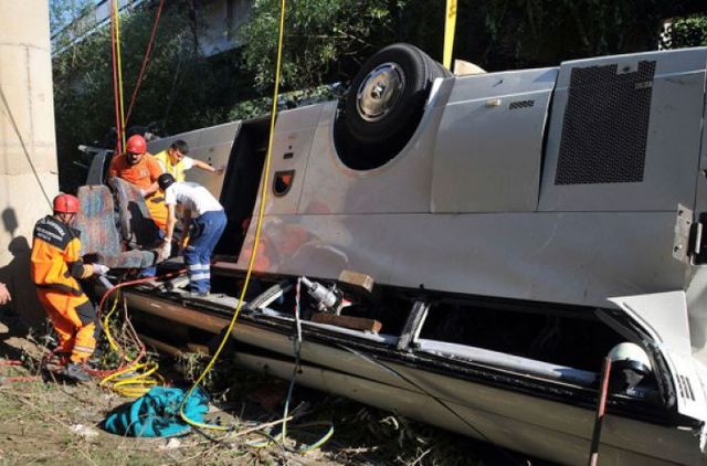 Страшная турпоездка: в Турции перевернулся автобус с отдыхающими