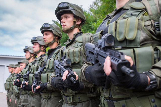 Появилось объяснение, почему в Нацгвардии поменяли цвет формы бойцов