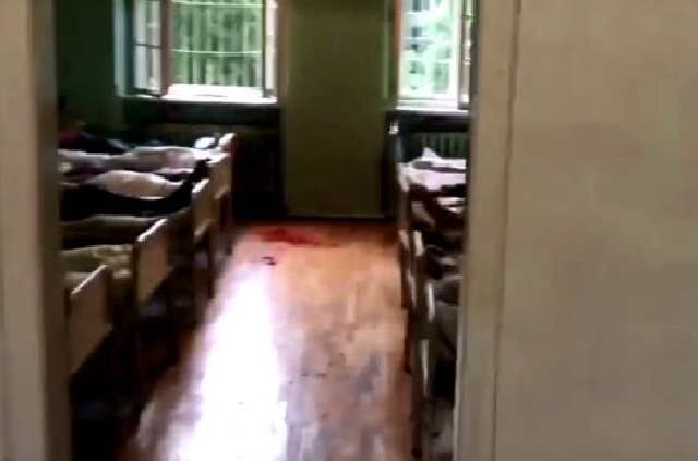 Больной устроил резню в психбольнице Львова: полиция пошла на штурм