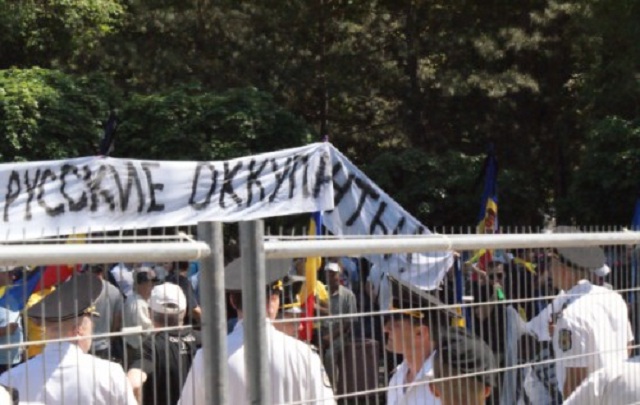 Новости Крымнаша. "Соотношение патриотов и предателей — 50/50. Взгляд со стороны"