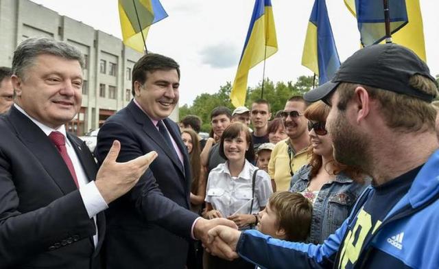 Саакашвили может приехать в Украину в составе группы главы Госдепа США - политолог