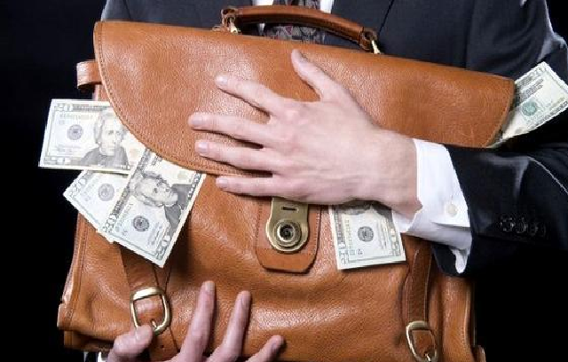 Как власть Украины саботирует борьбу с коррупцией: примеры и технологии