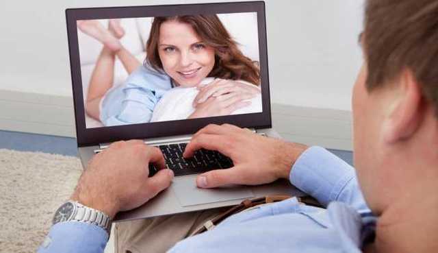 Как работают сайты знакомств «разводя» иностранцев на деньги