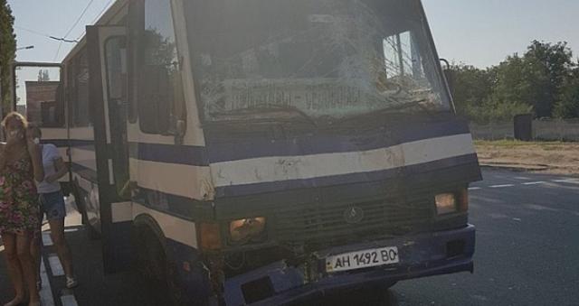 В оккупированной Макеевке столкнулись автобусы: 17 пострадавших