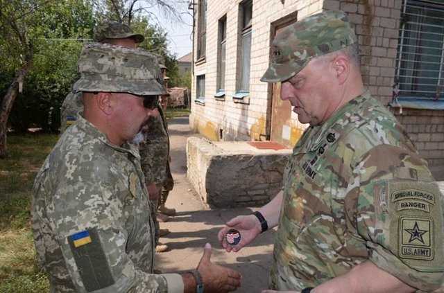 Американский генерал на передовой в Донбассе сделал сенсационное заявление