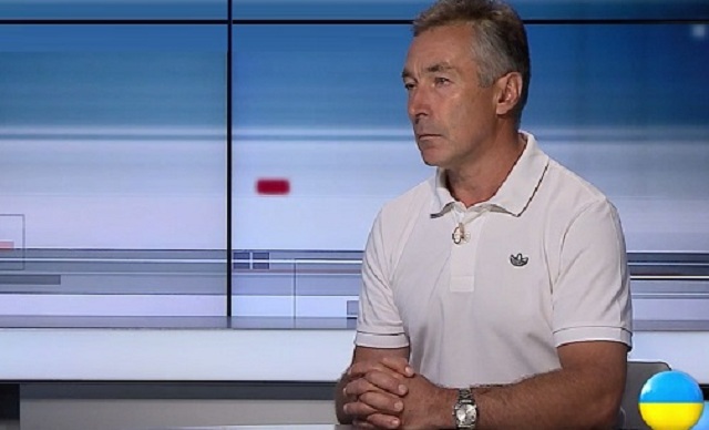 Порошенко-Луценко-Кононенко-Гройсман близькі сім’ями. Італійською це — Mafia. Це Cosa nostra, — Лаптійчук