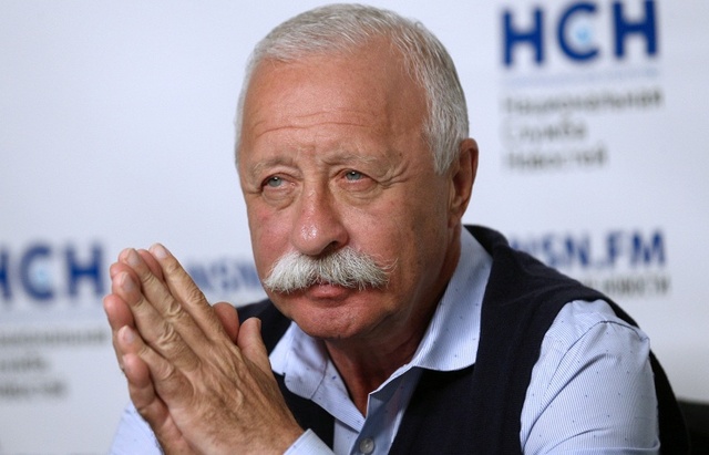 "Я выбираю черный ящик": знаменитый ведущий угодил в "чистилище" Миротворца