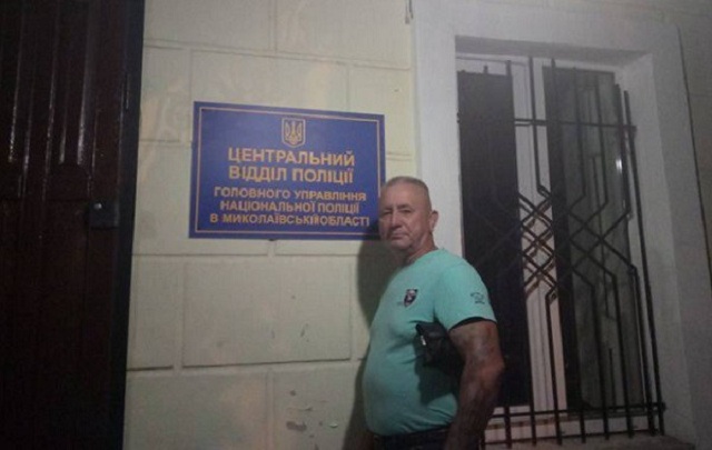 В Николаеве представитель "Свободы" устроил стрельбу, двое раненых