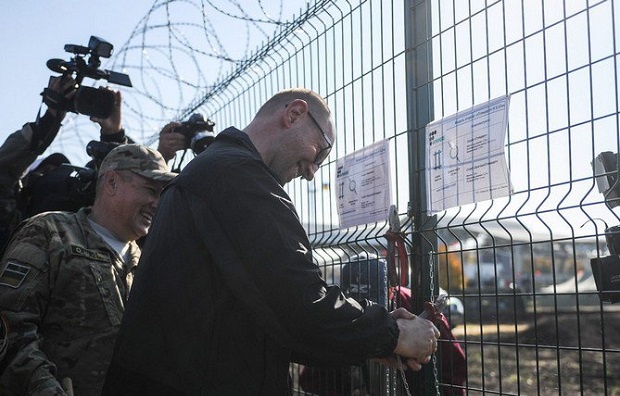 Стоимость возведения километра "Стены" составляет 2 млн грн