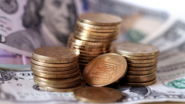 Почему растет евро и что будет с курсом доллара в Украине