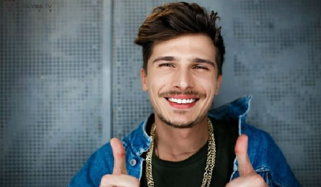 Украинский певец разозлил сеть своим неожиданным заявлением в России