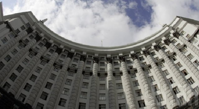 Кабмин решил проверить скандальные стройки Киева. Полный список