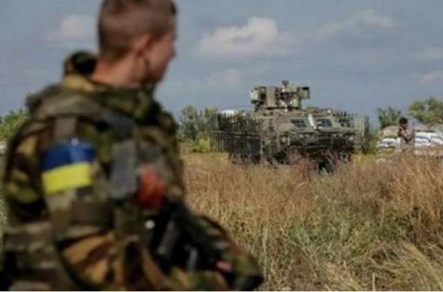 Бойцы ВСУ уничтожили БМП боевиков на Светлодарской дуге