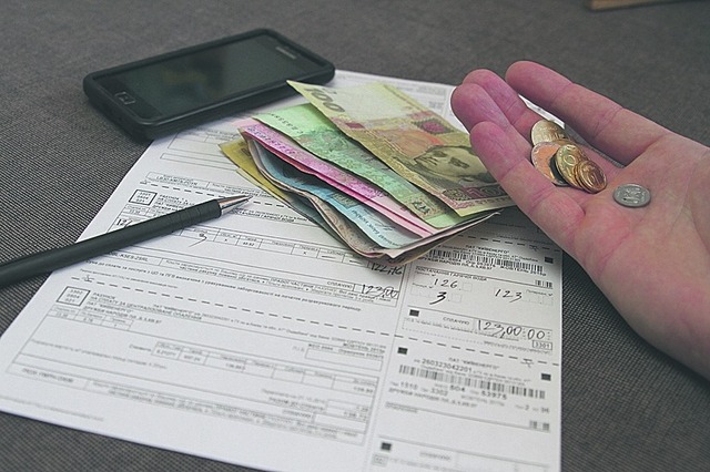 «Это в последний раз»: украинцев ждут космические платежки