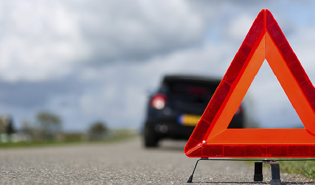 Микроавтобус врезался в толпу людей в центре Барселоны