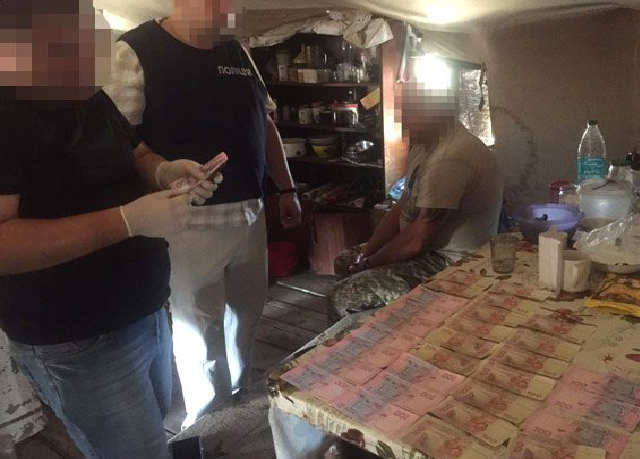 В Луганской области задержали на взятке командира одной из воинских частей