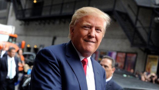 Трамп с третьей попытке смог написать твит без ошибок