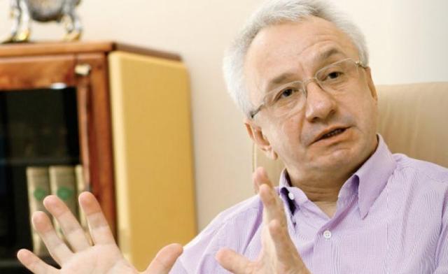 Все больше на ум идет классика: «А царь-то ненастоящий!» – Кучеренко